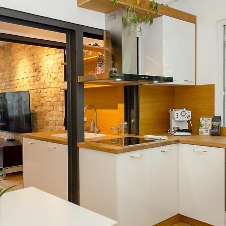 Bright & Spacious 1Bd Apartment With A Charming Balcony By Flat Mаnager 바르나 외부 사진